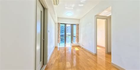 How to find fresh, free romance novels avoiding cliché tropes?