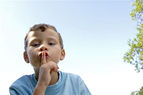 Quiet urban oasis: where can I read free adventure novels in the city?