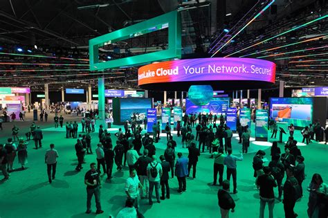 How to discover top Wuxia/Xianxia novels from thousands, avoiding common tropes?