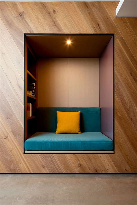 Unlock urban peace: discover quiet city nooks for your next novel adventure?